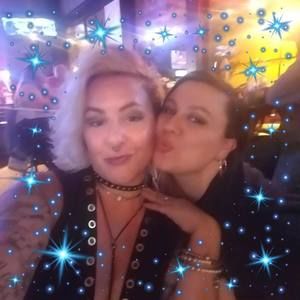 Meet your Posher, Crystal